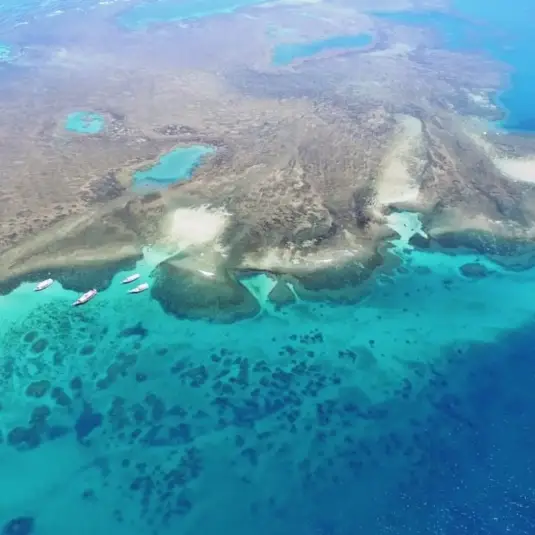 vista-aerea-piscinas-naturais-recife-de-fora-porto-seguro-1.webp
